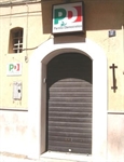 La sede del PD lucerino in via Candida Mazzaccara