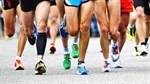 Atleti impegnati nella corsa su strada