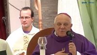 Mons. Giuseppe Giuliano: L’altare non è un palcoscenico!